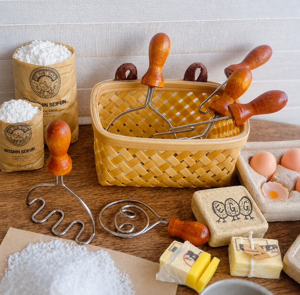 1:6 Dollhouse Miniature Kitchen Tool Set - 02-miniature-kitchen-tool-set-lifestyle