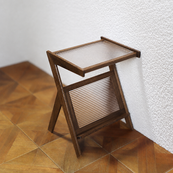 1:12 / 1:6 Dollhouse Miniature Z-Frame Corner Table - Walnut lifestyle image