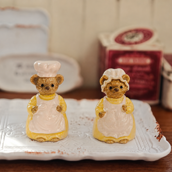 1:6 Dollhouse Miniature Bear Chef Spice Jar Set - 05-miniature-bear-chef-spice-jar-set-yellow-lifestyle