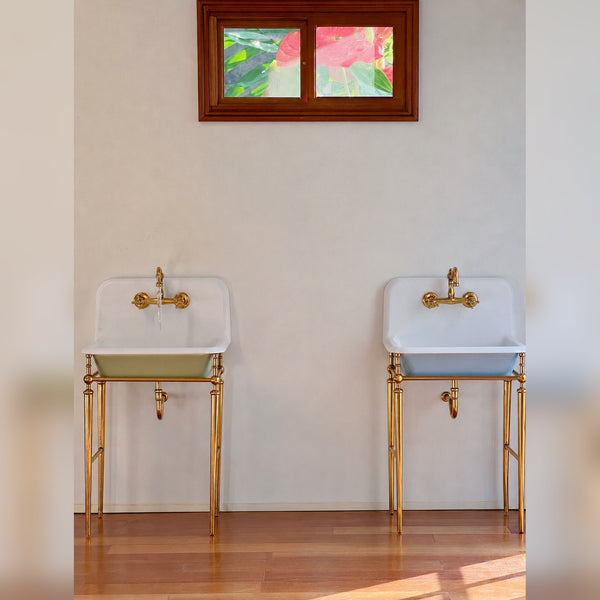Miniature Modern Dollhouse Sink Set with Faucet and Stand