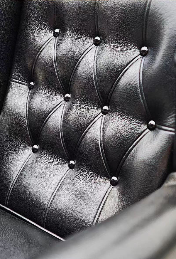 1:6 Dollhouse Miniature Calfskin Cigar Chair - Tufted calfskin detail